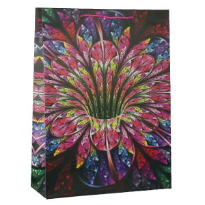 Torebka prezentowa dla niej o wymiarach 42x31x12 cm z efektownym, wielobarwnym nadrukiem o roślinnym motywie. Posiada dwa wygodne uchwyty ułatwiające przenoszenie upominków.