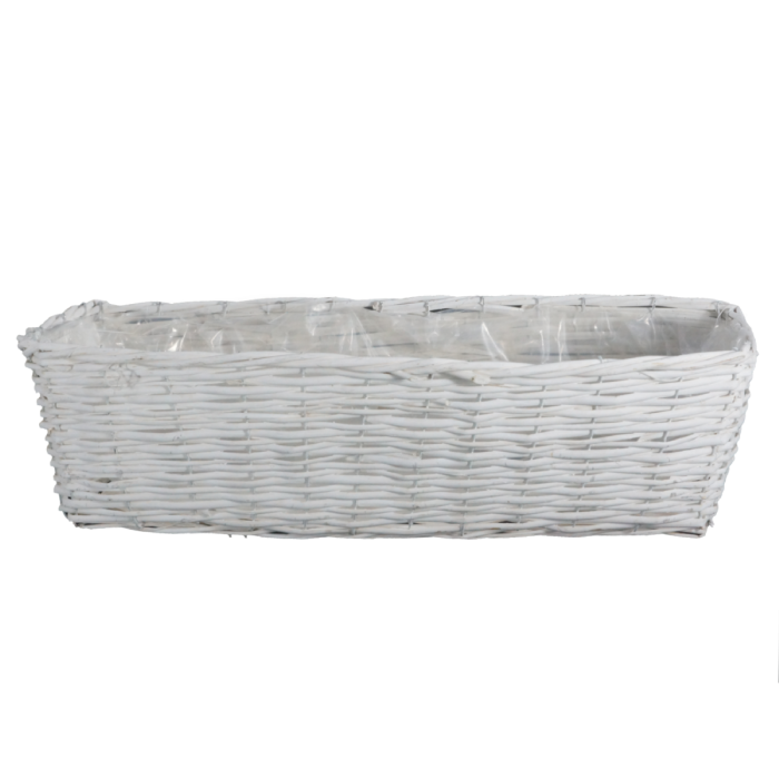 Prostokątna skrzynka z białej wikliny o długości 65 cm, fotografowana na wprost, ukazująca regularny splot oraz konstrukcję produktu.