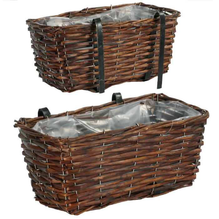 Brązowa skrzynka balkonowa z wikliny o długości 33 cm, wyposażona w regulowane uchwyty oraz wewnętrzną folię ochronną, idealna do aranżacji kwiatów.