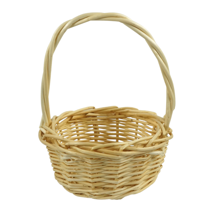 Okrągły kosz z naturalnej wikliny o średnicy 13 cm. Niewielki, lekki model w słomkowym odcieniu, doskonały do przechowywania drobnych przedmiotów w domu.