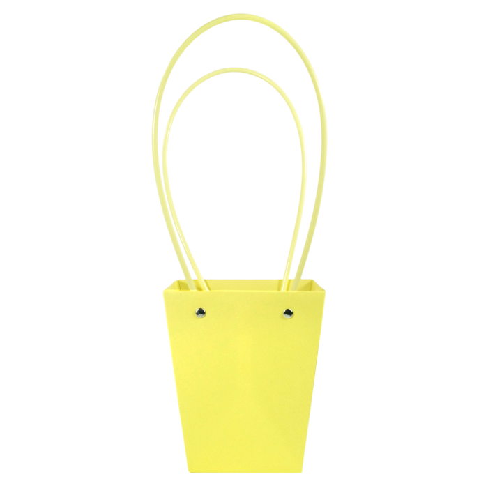 Pionowe ujęcie żółtej torebki kwiatowej o wysokości 36 cm, ukazujące jej smukły kształt oraz wykończenie z metalowymi nitami.