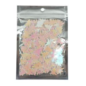 Zapas confetti w kształcie choinek o rozmiarze 2 cm zamknięty w przezroczystym, foliowym opakowaniu o wadze 36 g.