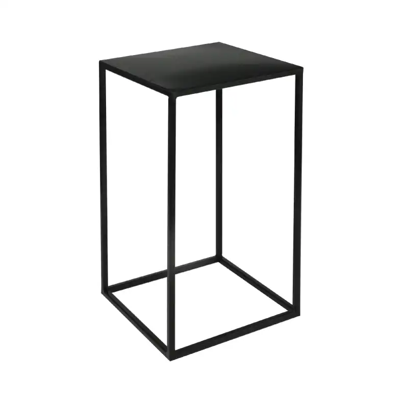 Czarny metalowy stojak w stylu loft o wymiarach 40x24x24 cm. Prosta forma idealna jako kwietnik, podstawka pod lampiony, wazony lub dekoracja weselna.