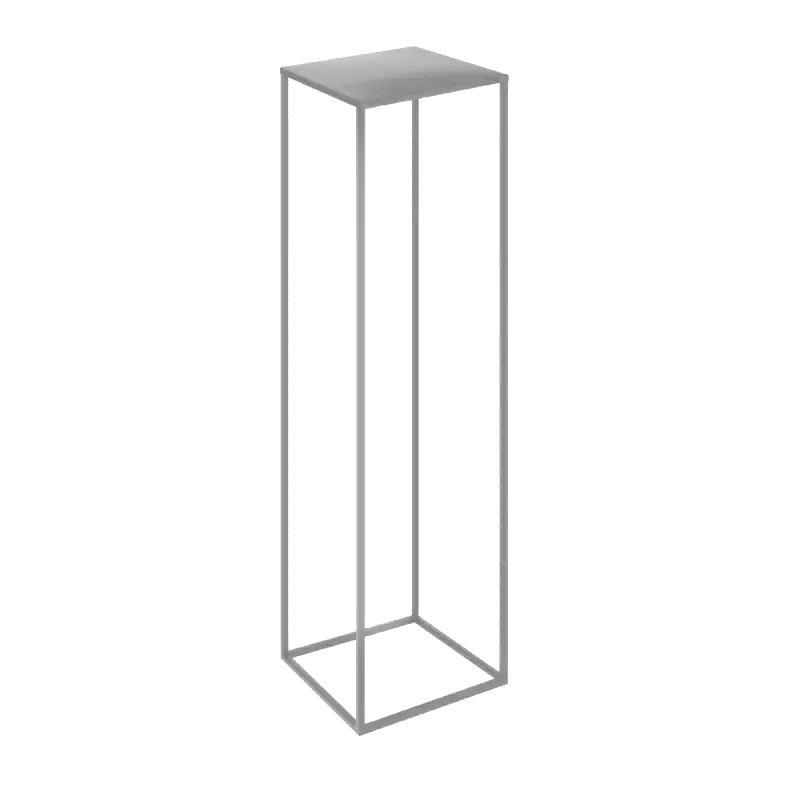 Wysoki srebrny kwietnik metalowy 130x24x24 cm w stylu loft. Konstrukcja z kwadratową podstawą i półką do ekspozycji roślin oraz dekoracji.