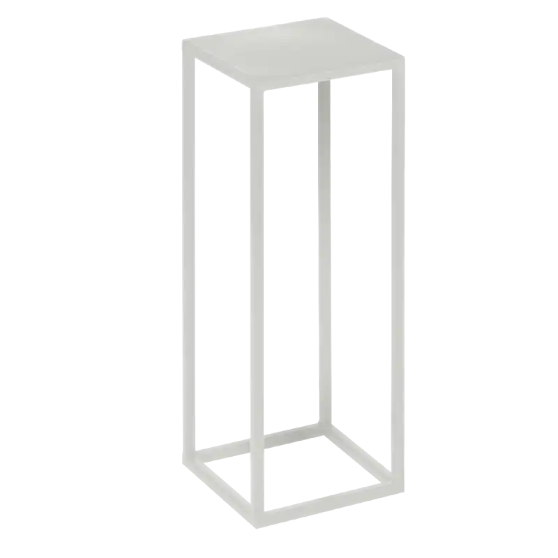 Biały metalowy kwietnik w stylu loft o wymiarach 40x15x15 cm. Prosta konstrukcja sprawdzi się jako ekspozytor na kwiaty, wazony czy lampiony w domu lub na sali weselnej.