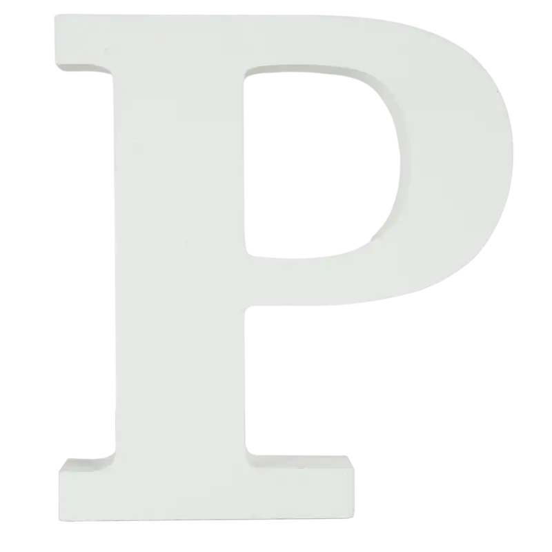 Biała drewniana litera P o wysokości 11 cm to uniwersalna dekoracja z podstawą, która sprawdzi się na stole weselnym, kominku czy w pokoju dziecięcym jako element personalizowanego napisu.