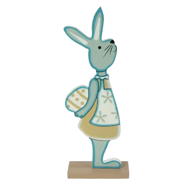 Drewniana figurka zajączka 26 cm z pisanką, widoczna w pełnym profilu. Pastelowa dekoracja wielkanocna na podstawie.
