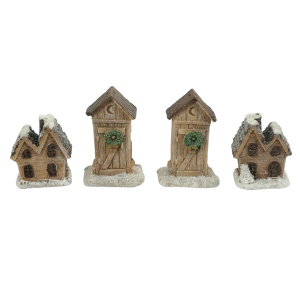 Komplet czterech świątecznych domków dekoracyjnych, w tym dwa wzory o wymiarach 7x3x4 cm i 5x3x4 cm, oprószonych błyszczącym brokatem.