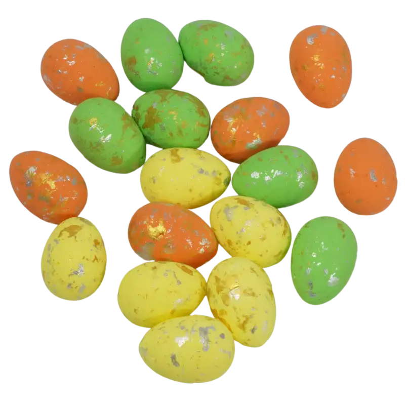 Komplet 18 pisanek i jaj w wiosennych kolorach z połyskującym zdobieniem. Każda sztuka ma wymiary 3,5x2,5 cm i jest wykonana ze styropianu. Elementy są nakrapiane złotą i srebrną farbą, co nadaje im efektowny wygląd w świątecznych kompozycjach.