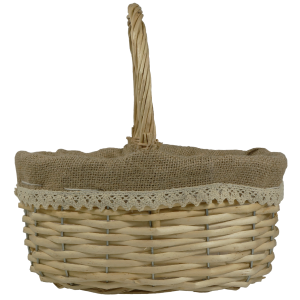 Naturalny kosz wiklinowy 25x18x26 cm z jutowym obszyciem i delikatną koronką, prezentowany na wprost, idealny na święconkę.