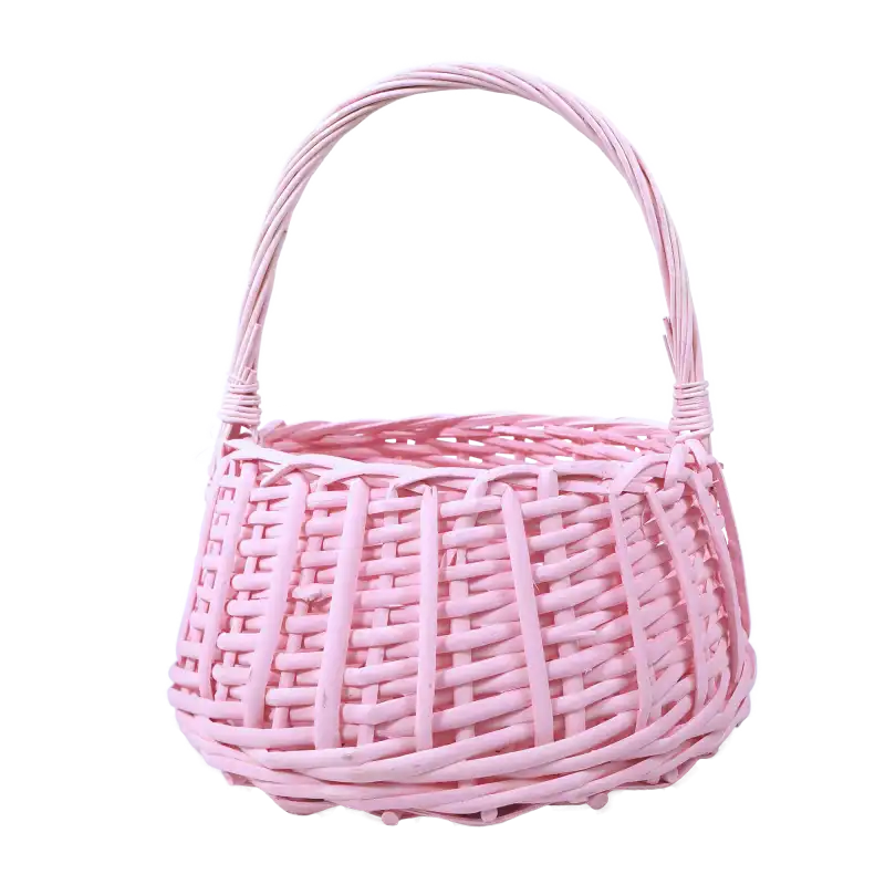 Różowy okrągły kosz wiklinowy o średnicy 22 cm, zwężany ku górze. Praktyczny koszyk prezentowy lub na święconkę w rozmiarze M, wykonany z naturalnej wikliny.
