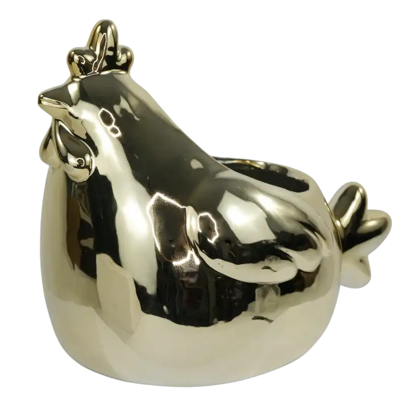 Złota kura ceramiczna o wysokości 17 cm. Nowoczesna osłonka wiosenna z lustrzanym wykończeniem, posiadająca otwór na doniczkę.