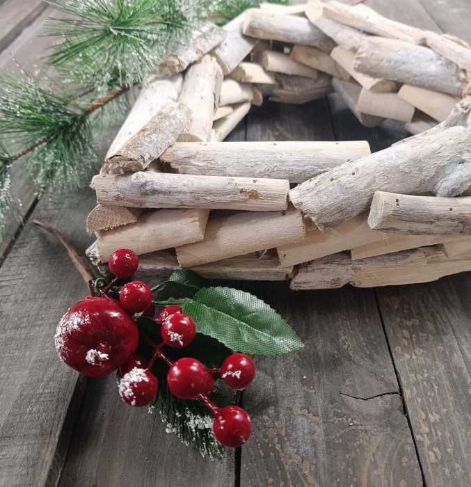 Zawieszka drewniane serce 33 cm rustykalna ozdoba na drzwi i ścianę - serce z patyków - drewniana dekoracja domu - ozdoby na taras i balkon - dekoracja weselna - serce na wesele do dekoracji kościoła i sali weselnej