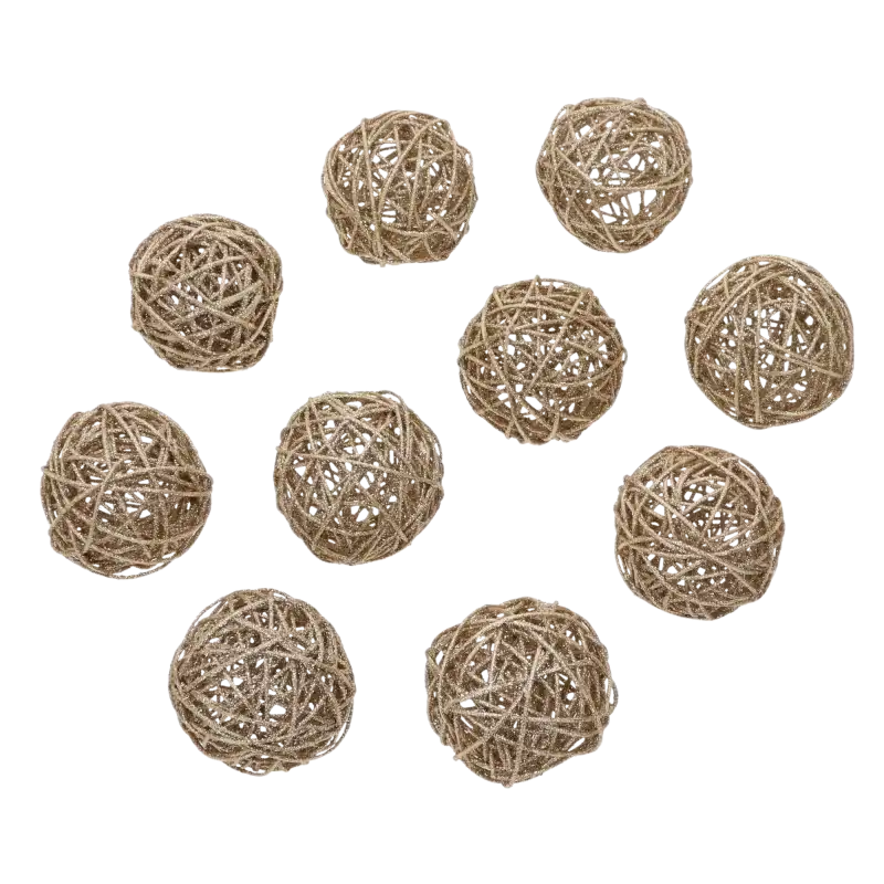 Zestaw 10 sztuk złotych kul rattanowych o średnicy 10 cm z brokatowym wykończeniem, ułożonych w kompozycji na białym tle.