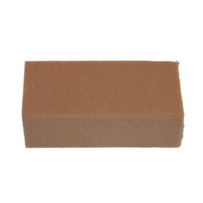 Prostokątna bryła suchej gąbki florystycznej o wymiarach 23x11x7,5 cm, ukazana w ujęciu na wprost, gotowa do użycia w dekoracjach florystycznych.
