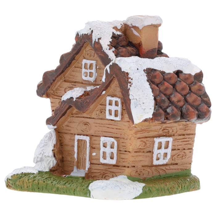 Miniaturowy domek dekoracyjny 5 cm ujęty z boku, ukazujący detale dachu oraz komina z warstwą sztucznego śniegu.
