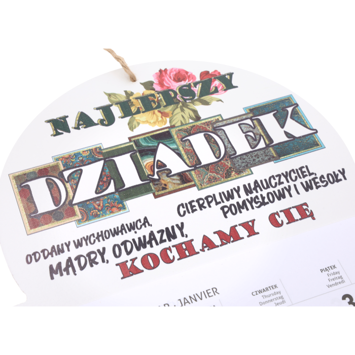 Zbliżenie na personalizowany nadruk z motywem róż oraz napisem Najlepszy Dziadek na dekoracyjnej płycie z MDF.