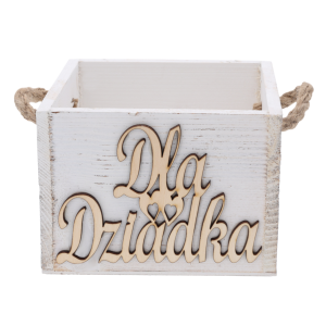 Biała skrzynka prezentowa Dla Dziadka o wymiarach 15x11,5 cm z jutowymi uchwytami, idealna do przechowywania drobnych upominków i kosmetyków.