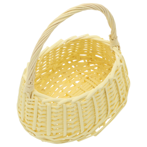 Owalny żółty kosz wiklinowy sfotografowany pod kątem, prezentujący formę naczynia na jasnym tle.