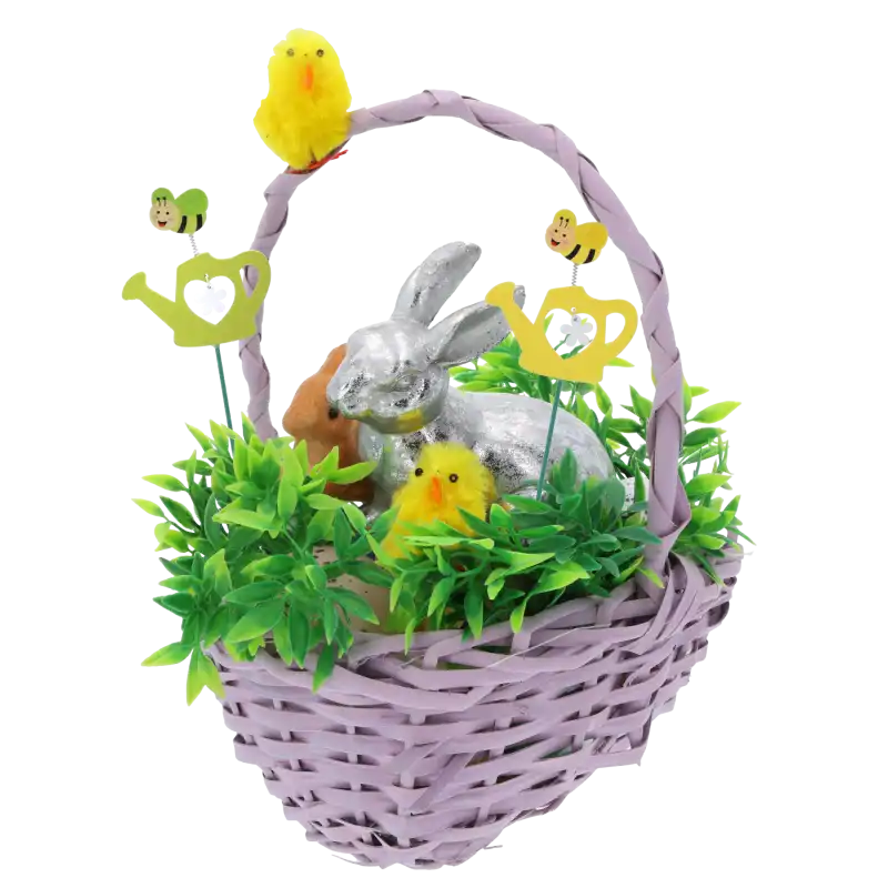 Przykład wykorzystania zielonej konewki na piku w wielkanocnym koszyczku z zajączkami i kurczaczkami. Dekoracja, która ożywia wiosenne aranżacje kwiatowe.