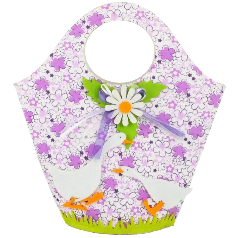Frontowa torebka filcowa dla dzieci z gąską 28 cm. Posiada kolorowy nadruk kwiatowy, filcowe aplikacje gąsek i kokardkę.