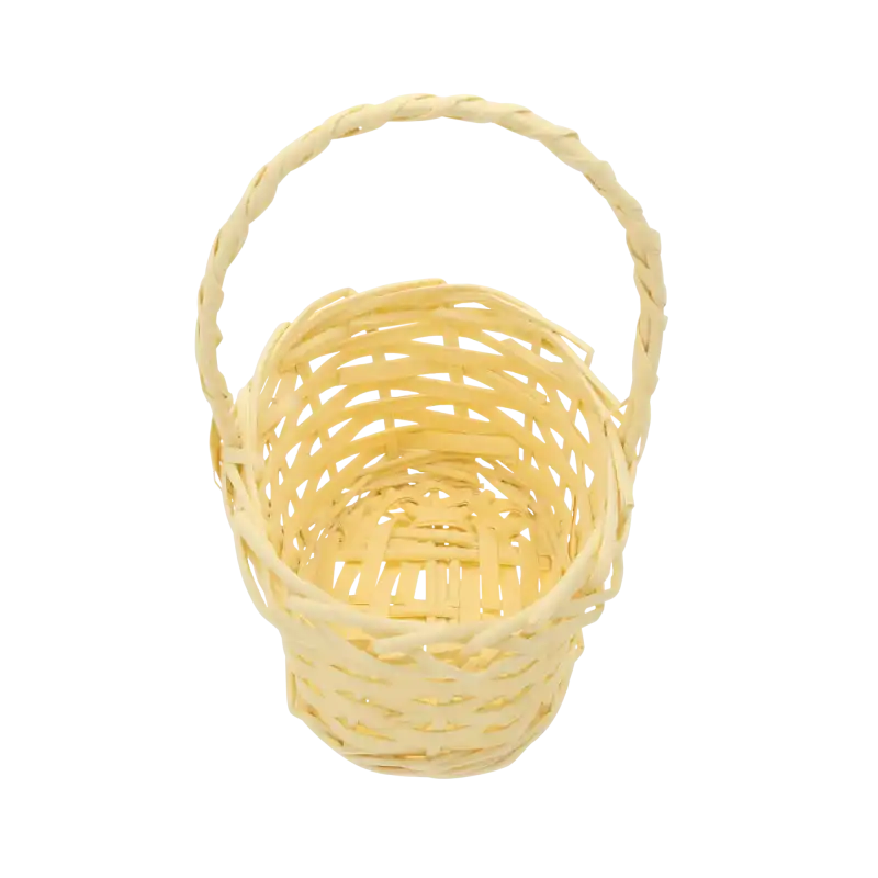 Wnętrze małego żółtego kosza wiklinowego. Konstrukcja z naturalnych włókien, widoczny splot dna i boków naczynia.