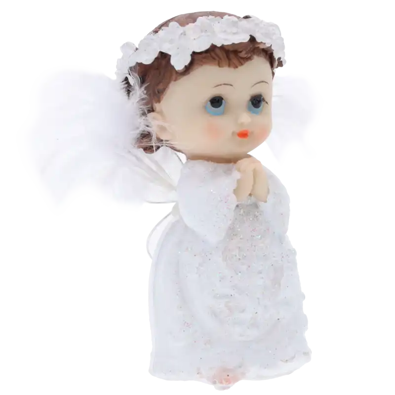 Figurka dziewczynki aniołka o wysokości 10 cm, ujęcie z boku ukazujące detale sukienki oraz zdobienia na głowie.