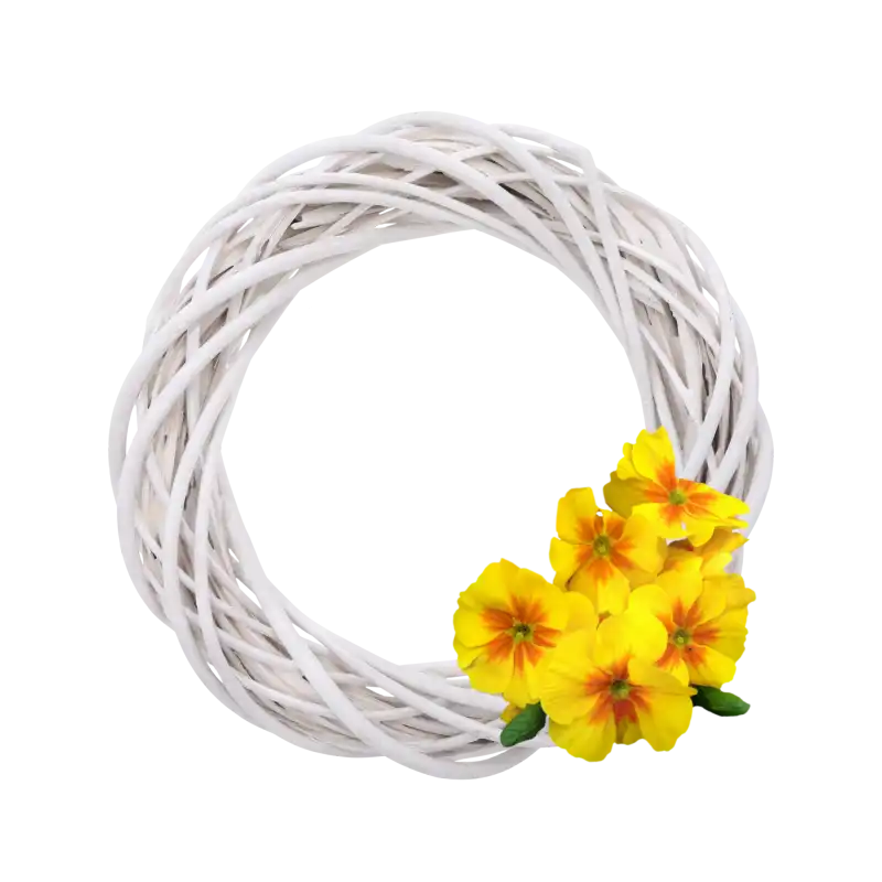 Biały wianek wiklinowy 25 cm ozdobiony bukietem żółtych kwiatów, przykład gotowej kompozycji florystycznej.
