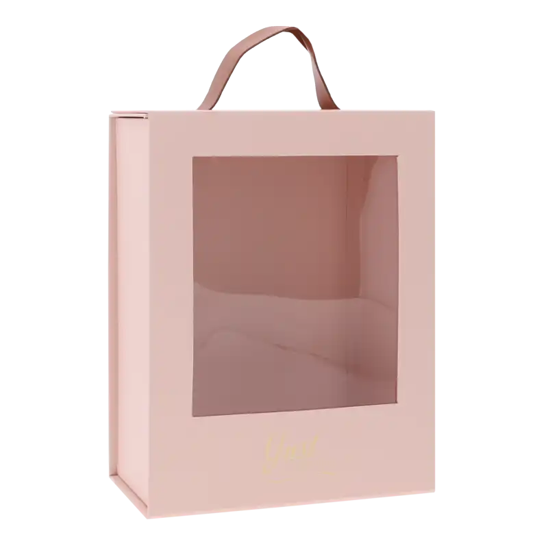 Pusty różowy flower box z okienkiem i uchwytem, widoczny elegancki złoty napis Just For You na dole pudełka.
