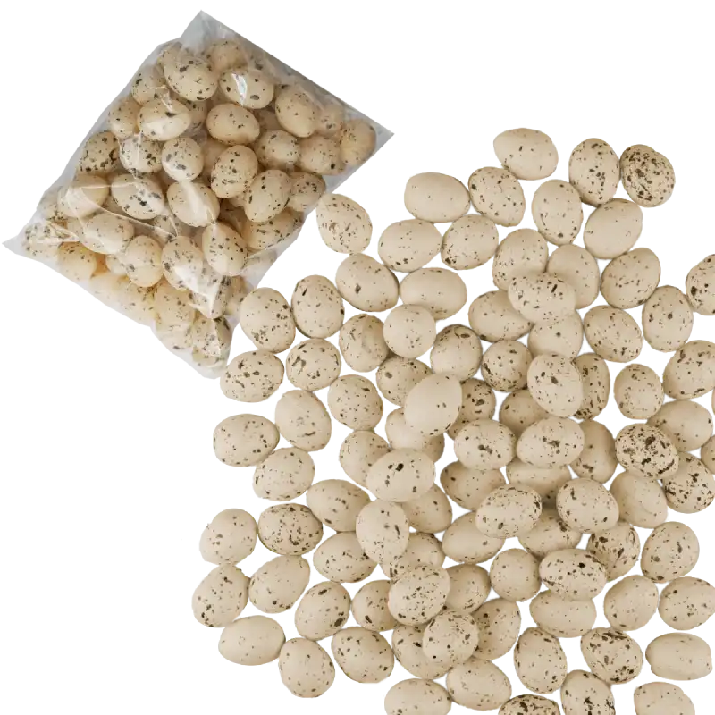Kolejne ujęcie 96 sztuk pisanek kraftowych 3,5 cm, prezentujące realistyczny nakrapiany wzór na powierzchni plastiku.