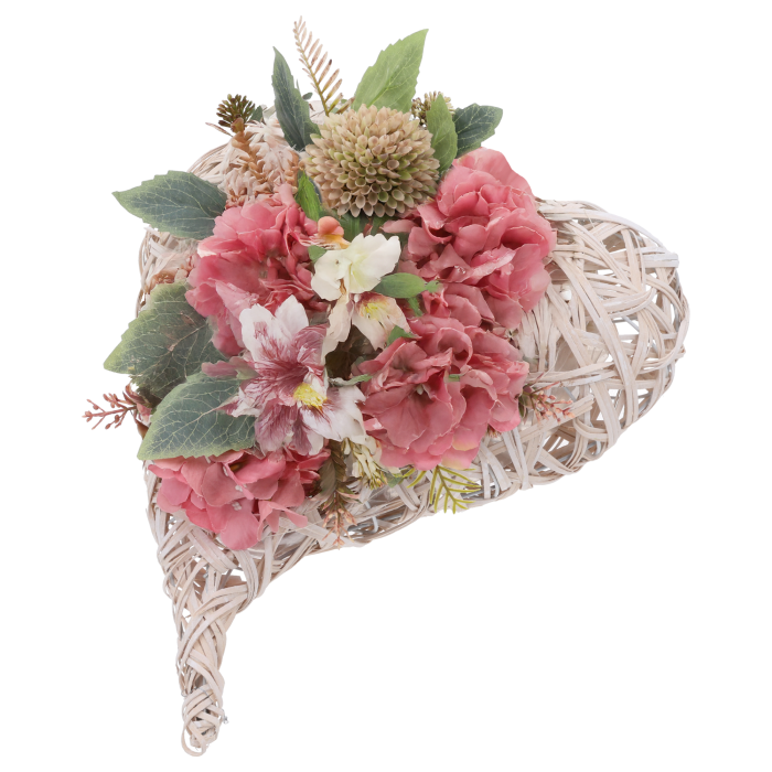 Osłonka rattanowa serce 42 cm w kolorze bielonym, wypełniona ozdobną kompozycją z kwiatów, podkreślająca naturalny styl.