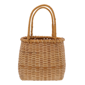 Ręcznie wyplatany koszyk wiklinowy 32 cm w naturalnym odcieniu drewna. Prosta forma z dwoma uchwytami do przenoszenia.