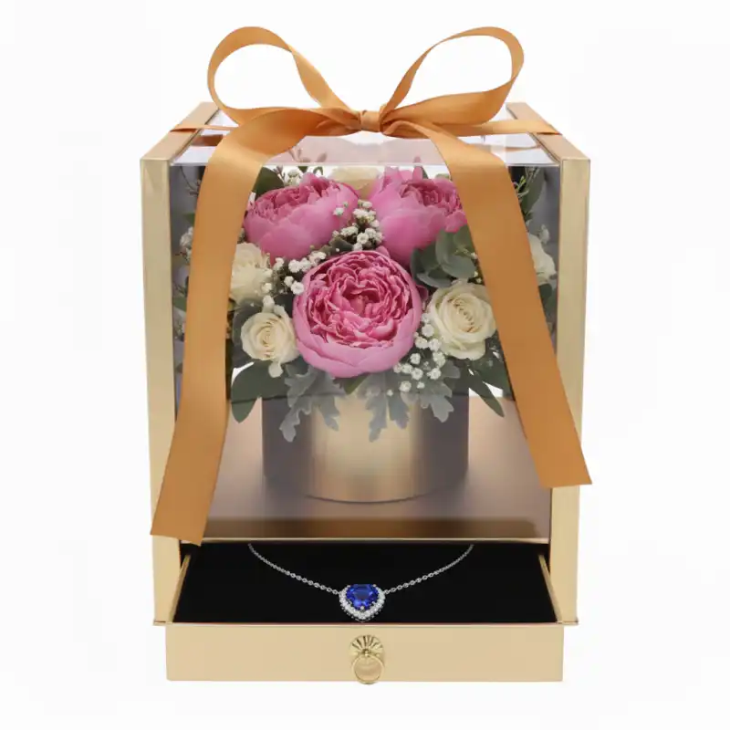 złoty flower box z szufladą, flower box niespodzianka, pudełko na kwiaty z szufladą, prezent na Walentynki rocznicę, flower box z miejscem na biżuterię, eleganckie pudełko na prezent, box na kwiaty i słodycze, flower box Trend Deco