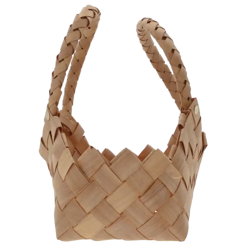 Pojedyncza torba dekoracyjna z naturalnych surowców, uchwycona w ujęciu frontalnym, podkreślającym jej minimalistyczny design.