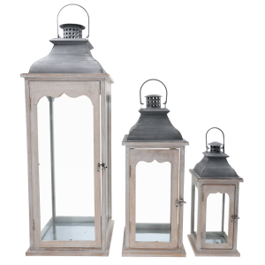 Zestaw 3 lampionów drewnianych 26x26x73/80 cm z metalowym dachem i szklanymi szybami. Elegancki komplet dekoracyjny do wnętrz.
