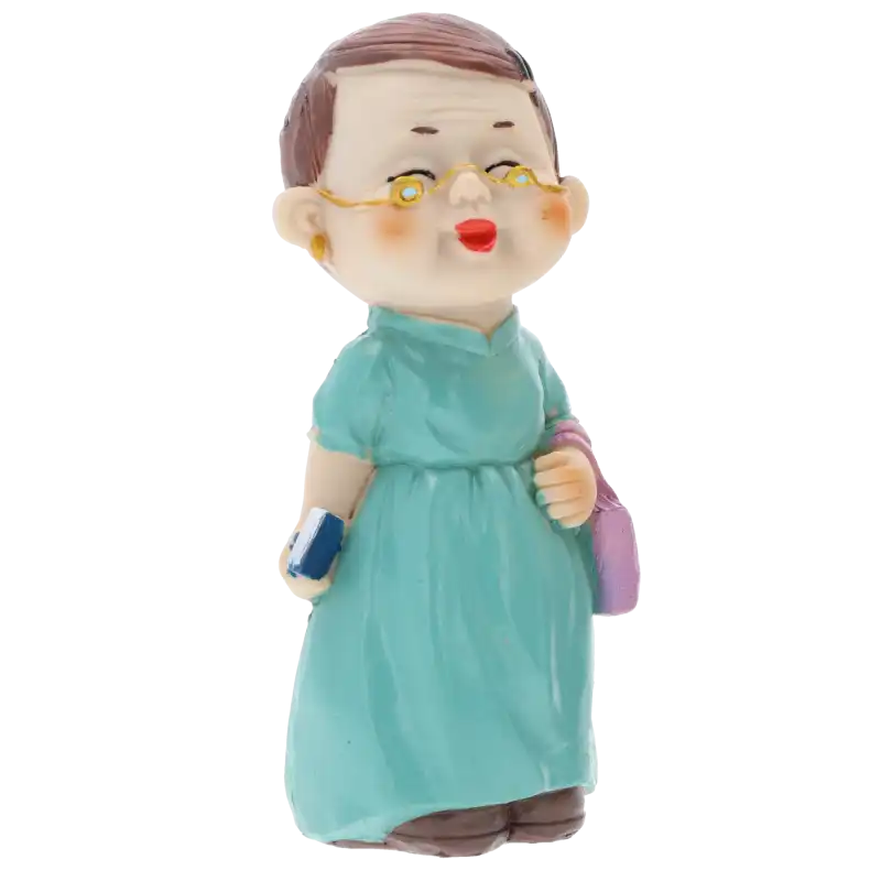 Figurka babcia z torebką 15 cm w zielonej sukience, ujęcie z przodu na białym tle. Dekoracja idealna na prezent.