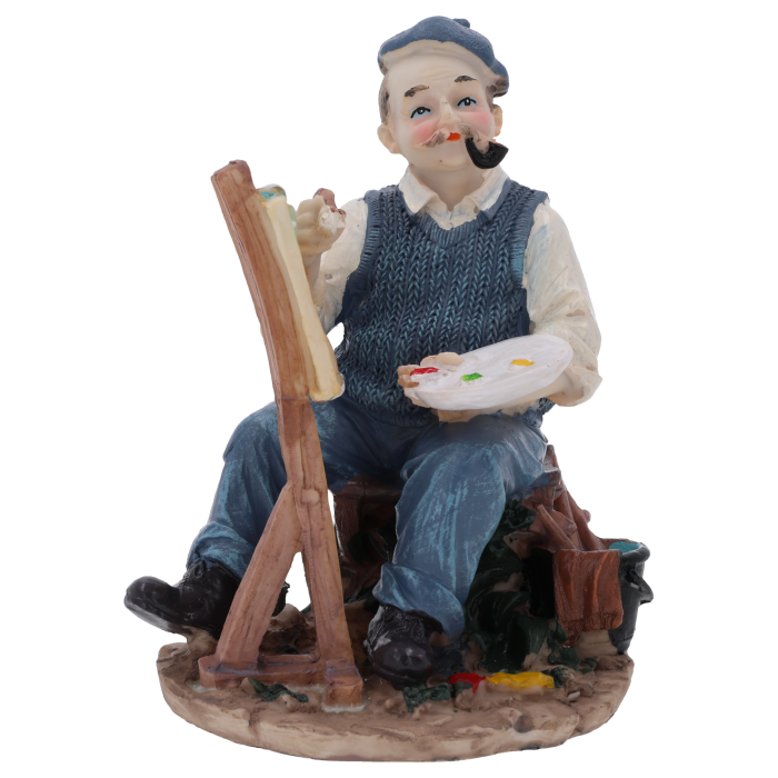 Figurka dziadek artysta 17 cm wykonana z tworzywa. Przedstawia starszego pana w niebieskim berecie przy sztaludze, z pędzlem i paletą w dłoniach, na wprost.