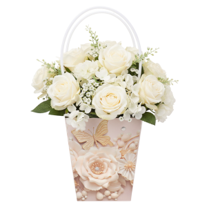 Kremowa torebka kwiatowa 32 cm z wypełnieniem w postaci bukietu białych róż, prezentująca praktyczne zastosowanie w florystyce.
