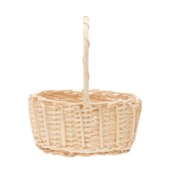 Owalny koszyk z naturalnej wikliny w rozmiarze M. Widoczny splot plecionki oraz prosta konstrukcja z jedną rączką.