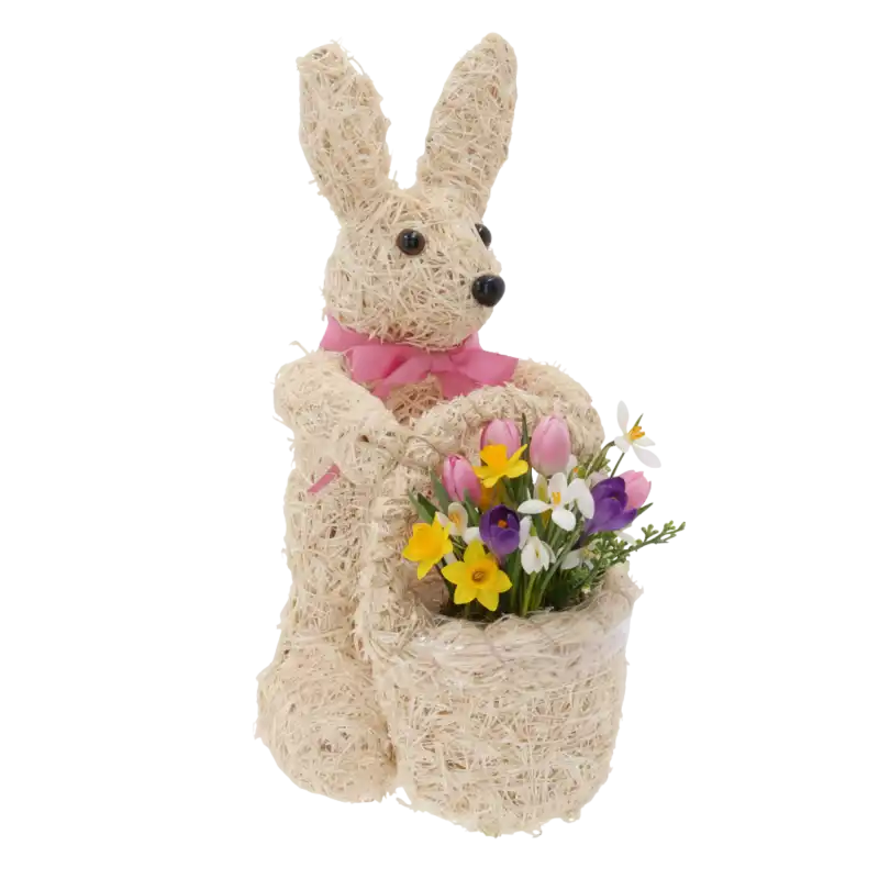 Zając z koszykiem 35 cm z roślinami. Dekoracyjna figurka z siana z różową kokardą idealna na wiosnę.