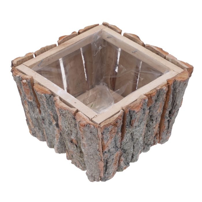 Kwadratowa osłonka z kory 20x20 cm o rustykalnym wyglądzie. Wykonana z naturalnego drewna z folią ochronną wewnątrz.