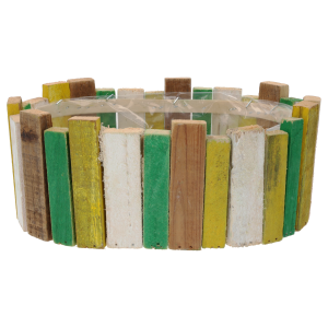 Owalna osłonka drewniana z kory o wymiarach 30x22x12 cm z wewnętrzną folią ochronną, wykonana z barwnych elementów w rustykalnym stylu.