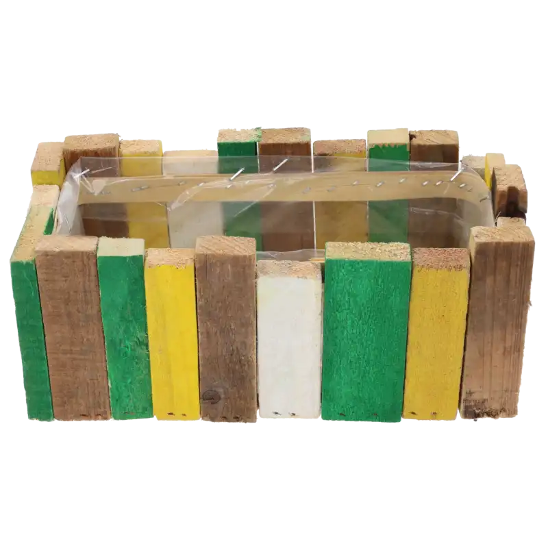 Prostokątna osłonka o wymiarach 26x12x11 cm wykonana z barwnych drewnianych elementów. Posiada folię ochronną wewnątrz, idealna do kwiatów.