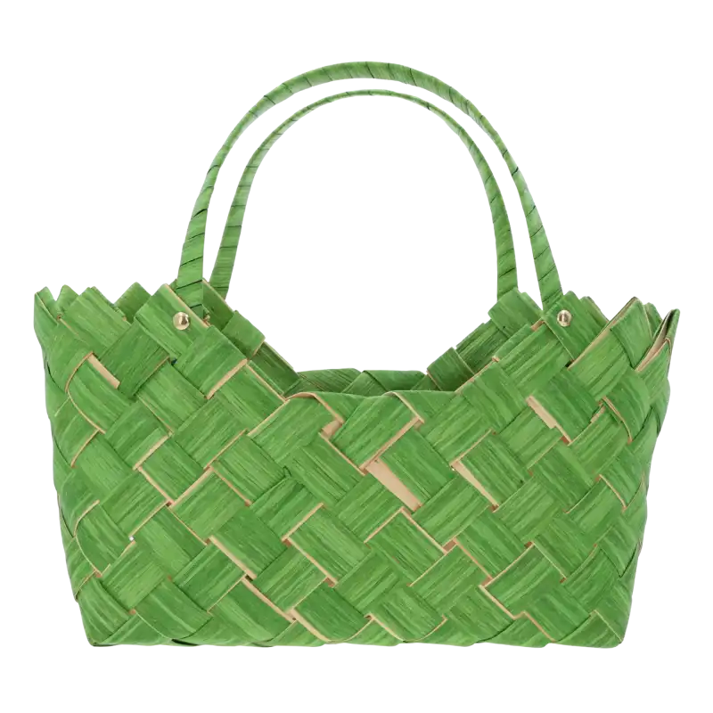Zielona torba dekoracyjna o wymiarach 35x20 cm z naturalnych materiałów. Posiada wygodne uszy, prezentuje się na wprost w pełnej okazałości.