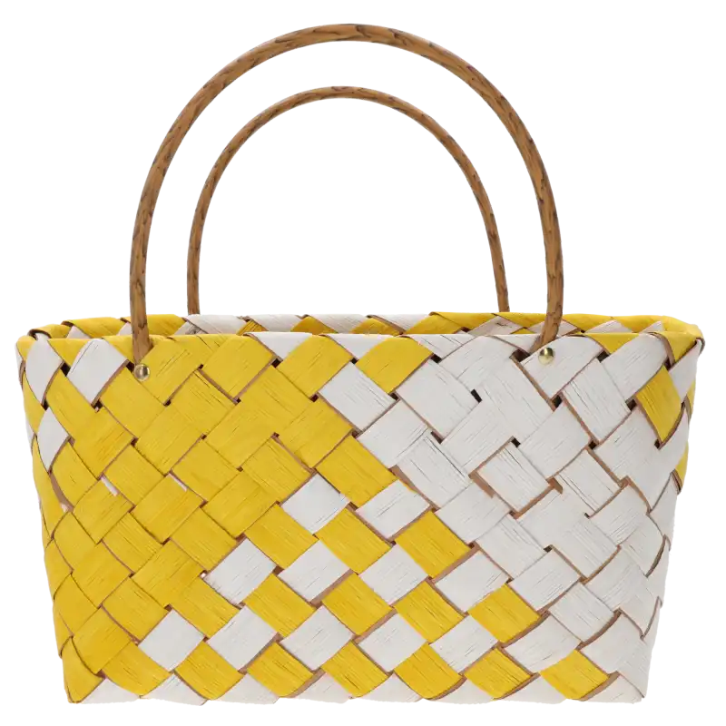 Żółta torba dekoracyjna o wymiarach 37x20x35 cm z plecionego materiału z wygodnymi rączkami. Prezentowana na białym tle.