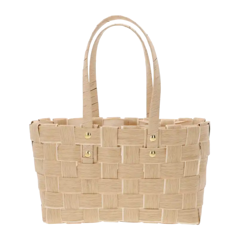 Kawowa torba dekoracyjna o wymiarach 30x15 cm z plecioną strukturą, złotymi nitami i wygodnymi uchwytami, idealna do wnętrz.
