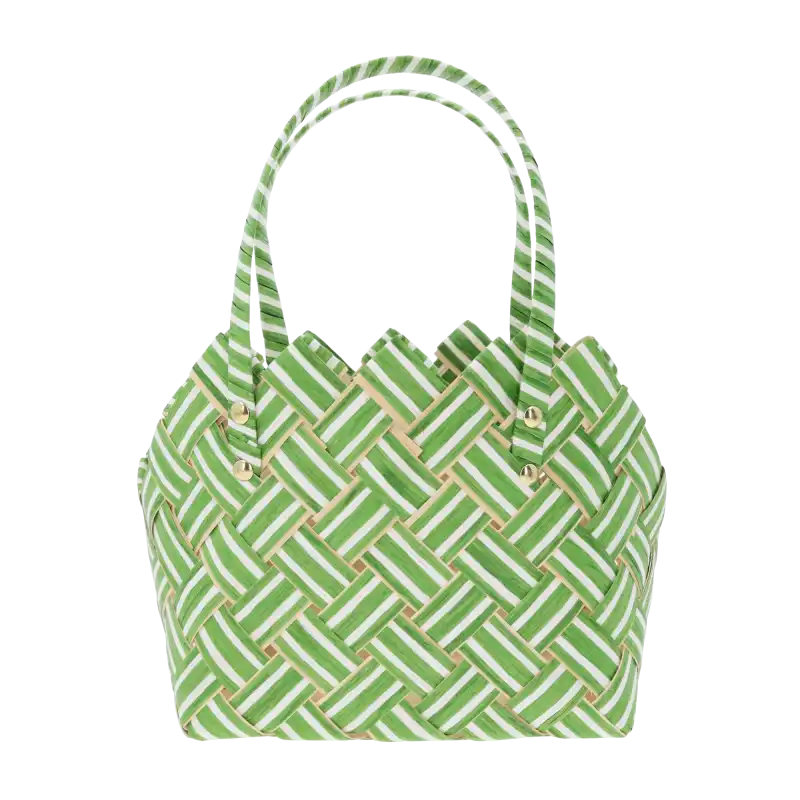 Zielona torba dekoracyjna 28x15 cm o plecionej fakturze z białymi paskami i wygodnymi uchwytami. Estetyczny dodatek do wnętrz.