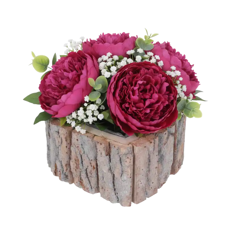 Osłonka z kory 15x15 cm w kształcie serca wypełniona bukietem różowych kwiatów. Rustykalna baza do tworzenia dekoracji florystycznych na stół.