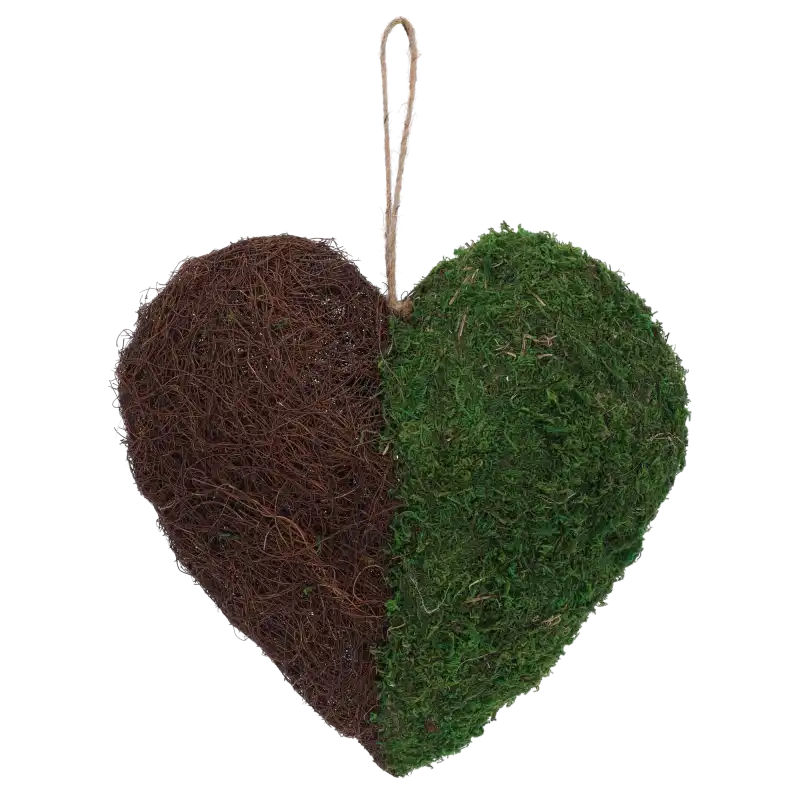 Zawieszka serce z mchu i faszyny 35 cm to naturalny podkład florystyczny. Dekoracja w stylu eko łączy zielony mech z brązową faszyną.