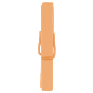 Profilowe ujęcie pojedynczej drewnianej mini klamerki o długości 3 cm w pomarańczowym kolorze na jednolitym tle.